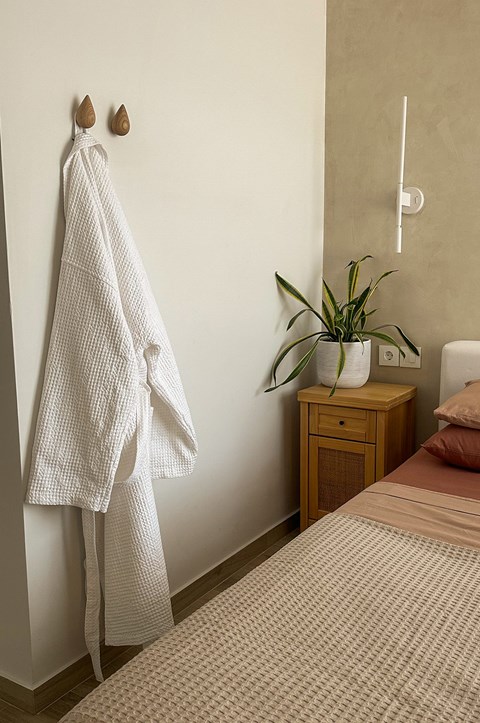 Μπουρνούζι Πικέ Hotel Premium Λευκό - Image 5